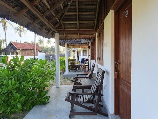 Windy Beach Cabanas Kalpitiya Extérieur photo